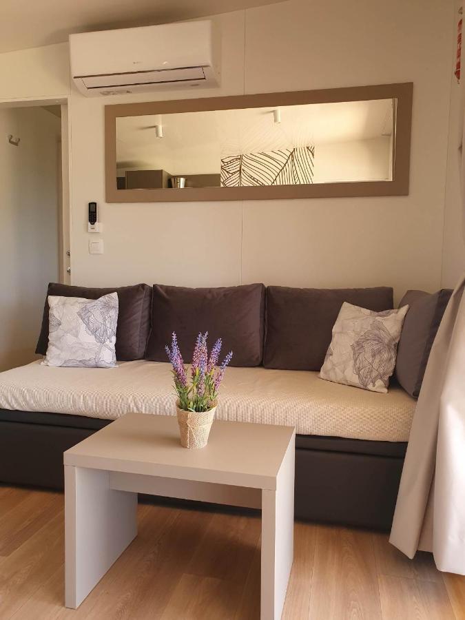 PUY Mobile Homes Karlo & Dino מראה חיצוני תמונה