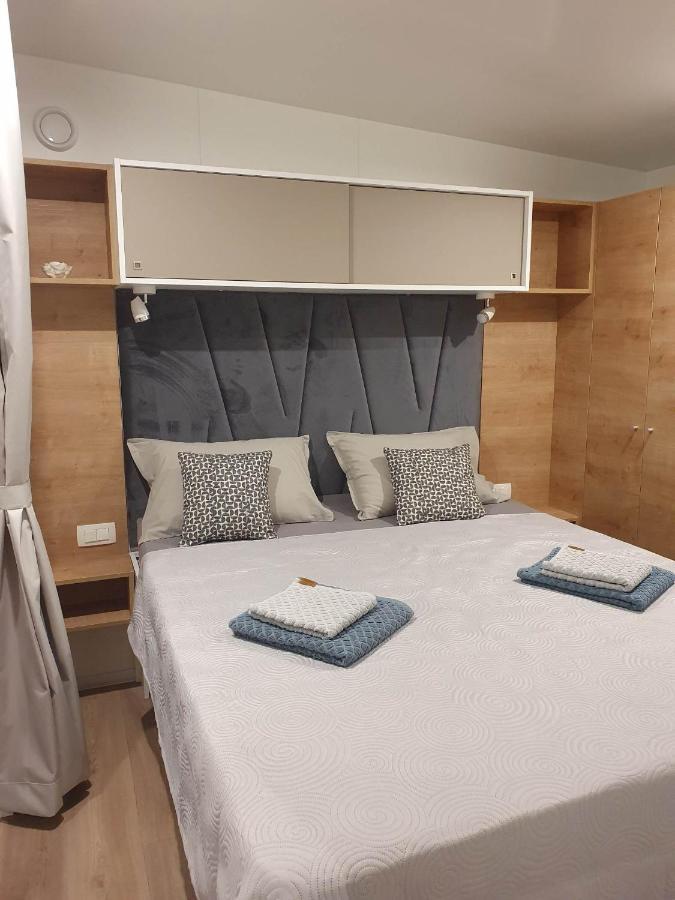PUY Mobile Homes Karlo & Dino מראה חיצוני תמונה